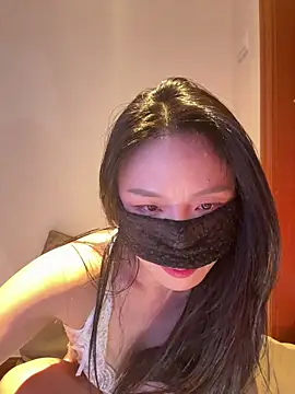 Olivia_11 naked stripping on cam for live sex video chat