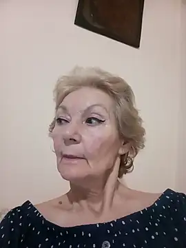 Calypso-Loove naked stripping on cam for live sex video chat
