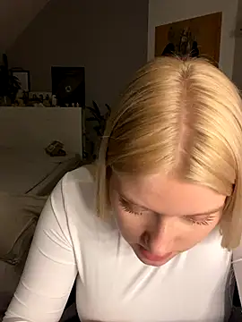 EmmiPemmi naked stripping on cam for live sex video chat