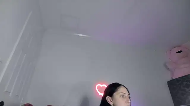 torithequeen naked stripping on cam for live sex video chat