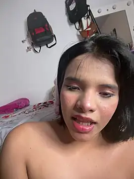 Ada_siennaa naked stripping on cam for live sex video chat