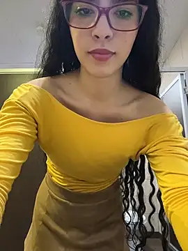 dani_bela naked stripping on cam for live sex video chat