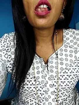 Deepa_kannadatelugu naked stripping on cam for live sex video chat