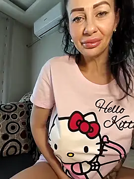 IRISWHITE17 naked stripping on cam for live sex video chat