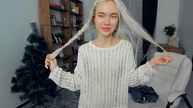 KristalCrowner naked stripping on cam for live sex video chat