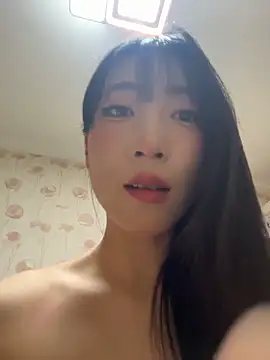 Uli_a naked stripping on cam for live sex video chat
