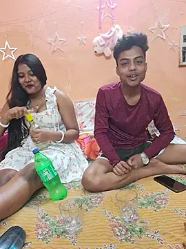 hot_cum-sweety naked stripping on cam for live sex video chat