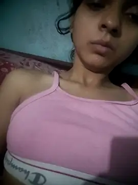Jessica-ME naked stripping on cam for live sex video chat