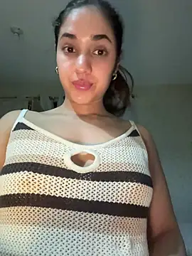 MadawiOud naked stripping on cam for live sex video chat