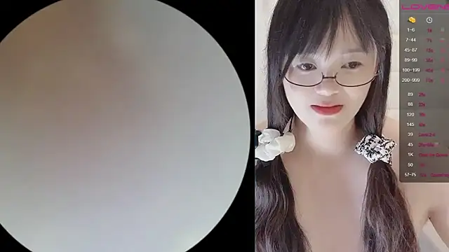 sunny-ly naked stripping on cam for live sex video chat