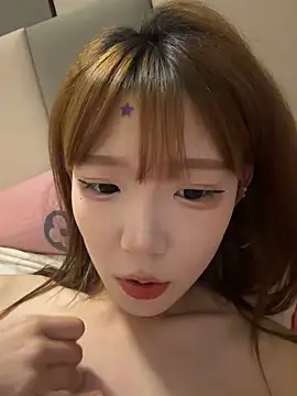 linlian3 naked stripping on cam for live sex video chat