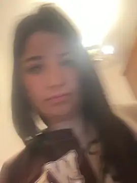 zoezoe00 naked stripping on cam for live sex video chat