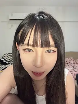 nide-baby naked stripping on cam for live sex video chat