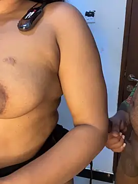 Chonky-baby naked stripping on cam for live sex video chat