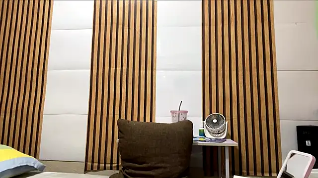 GiselleRina naked stripping on cam for live sex video chat