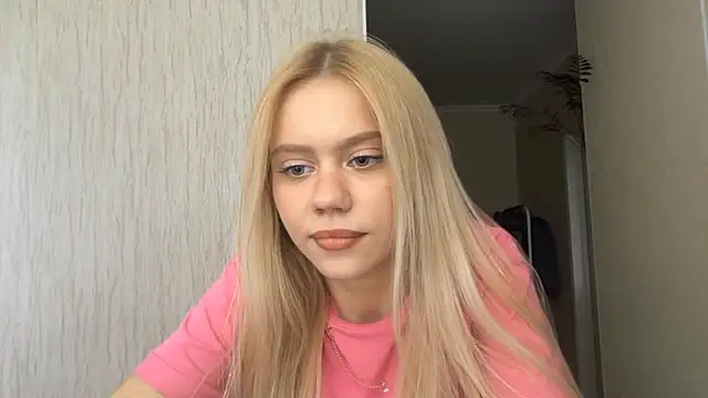 Glamorforyou naked stripping on cam for live sex video chat