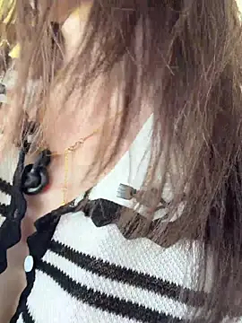 UL11 naked stripping on cam for live sex video chat