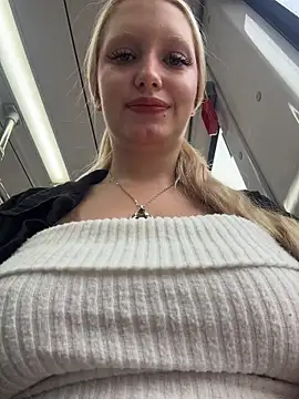Elfi_InPublic naked stripping on cam for live sex video chat