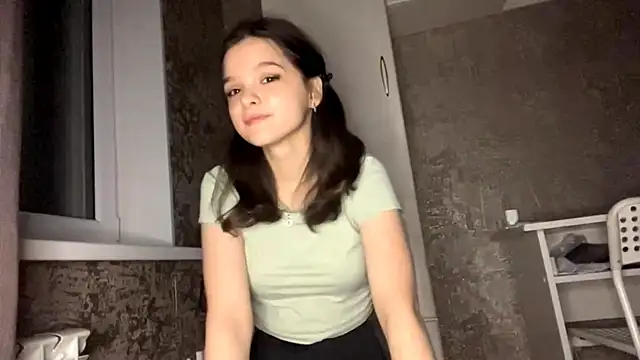 HabitedGatherer naked stripping on cam for live sex video chat