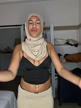 nadiabnssd naked stripping on cam for live sex video chat