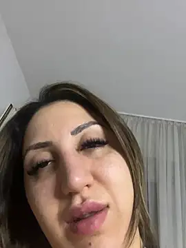Nilay-Versaut naked stripping on cam for live sex video chat